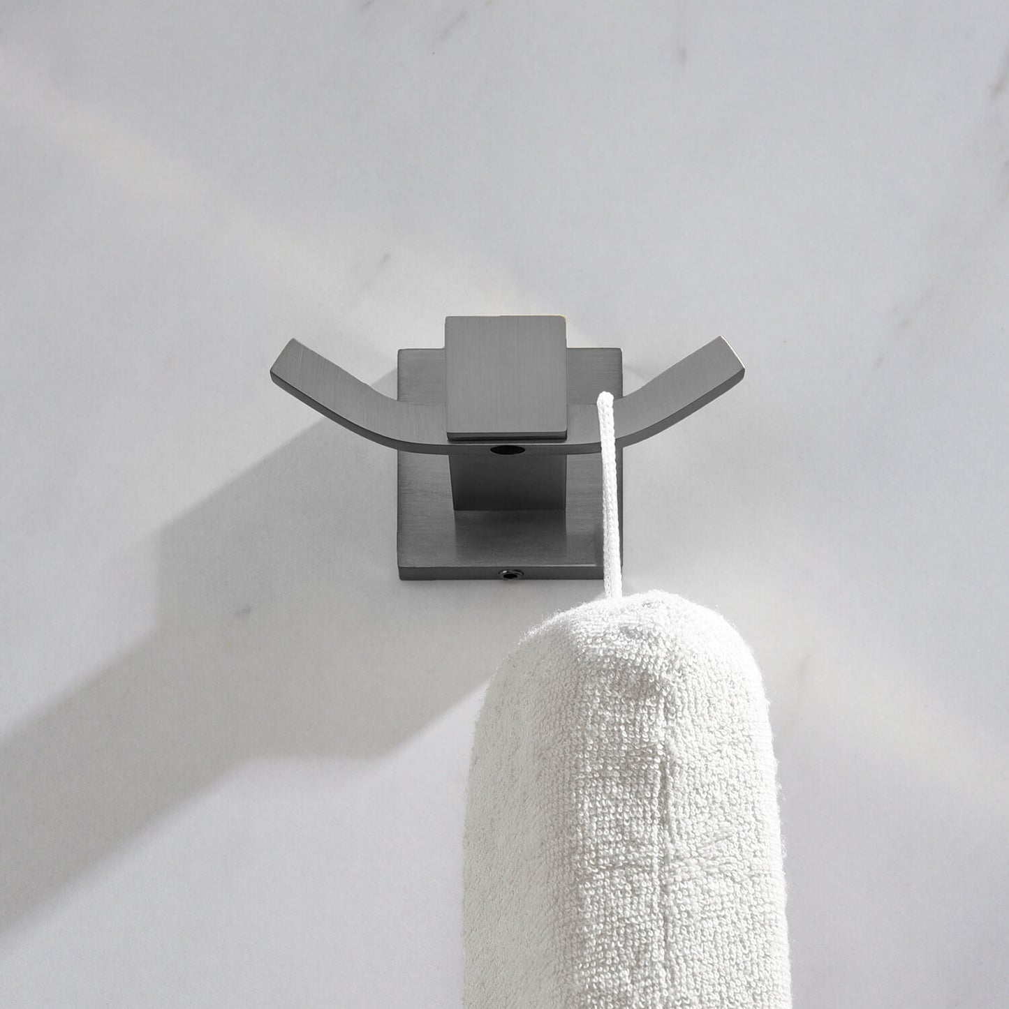 AQUAVIT Solid Brass double hook AA010012