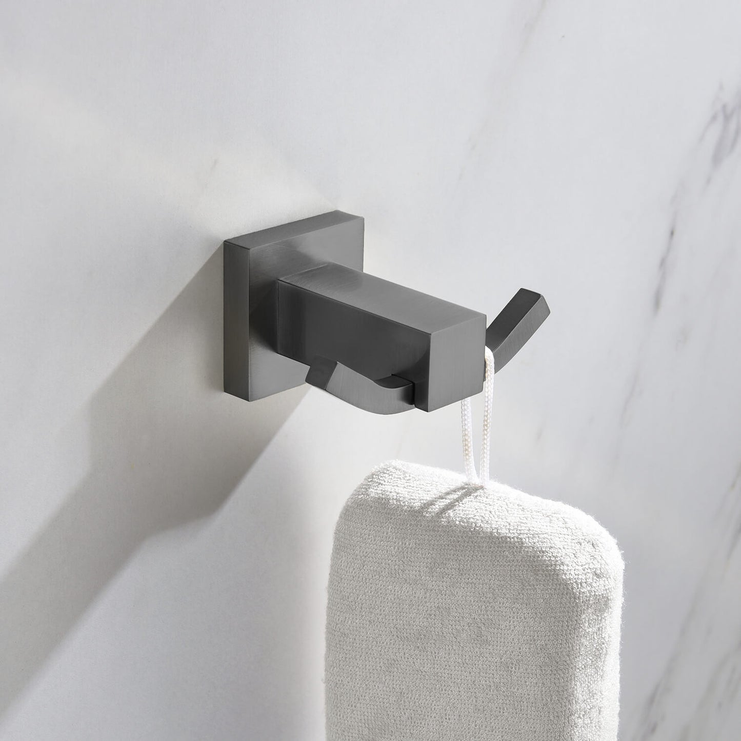 AQUAVIT Solid Brass double hook AA010012