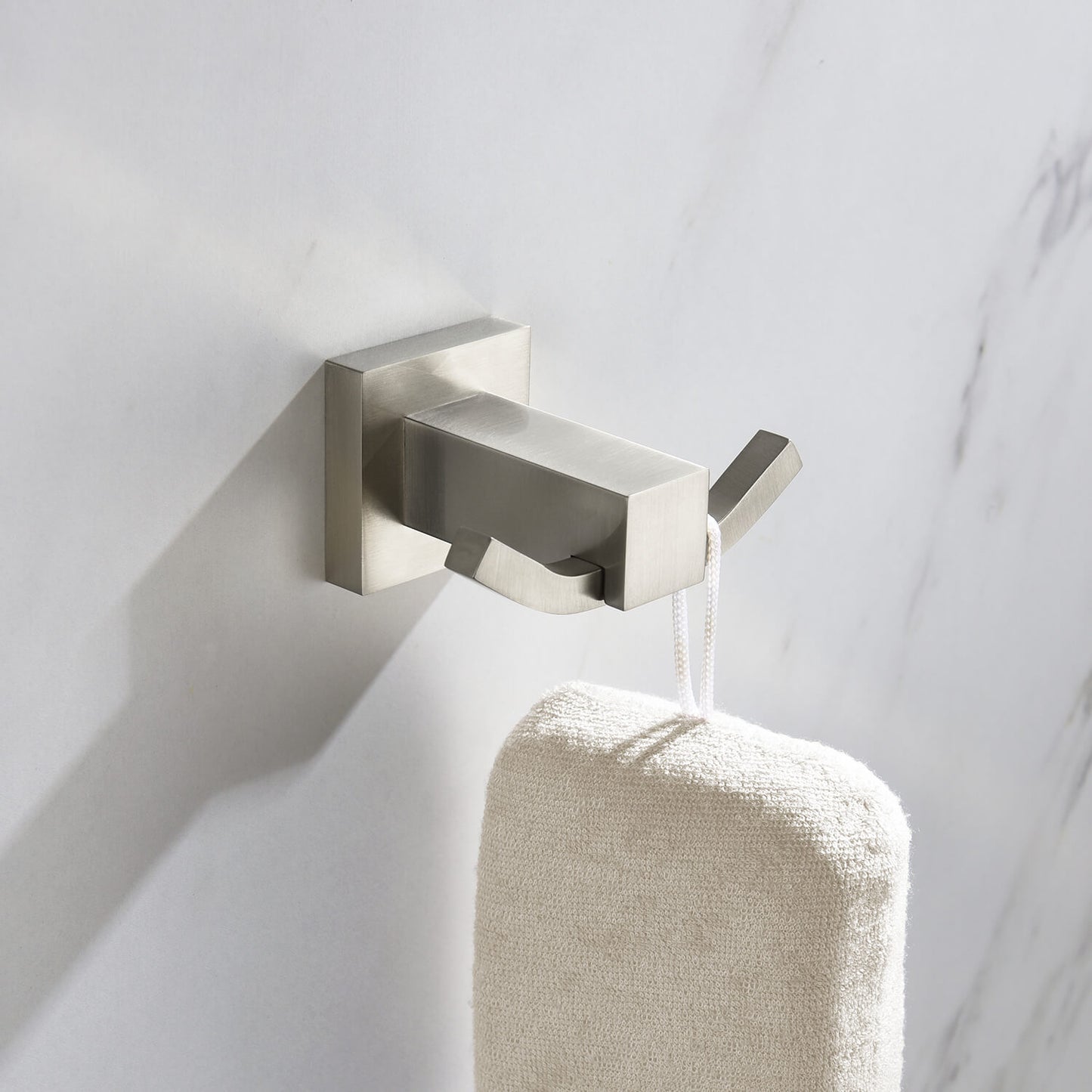 AQUAVIT Solid Brass double hook AA010012
