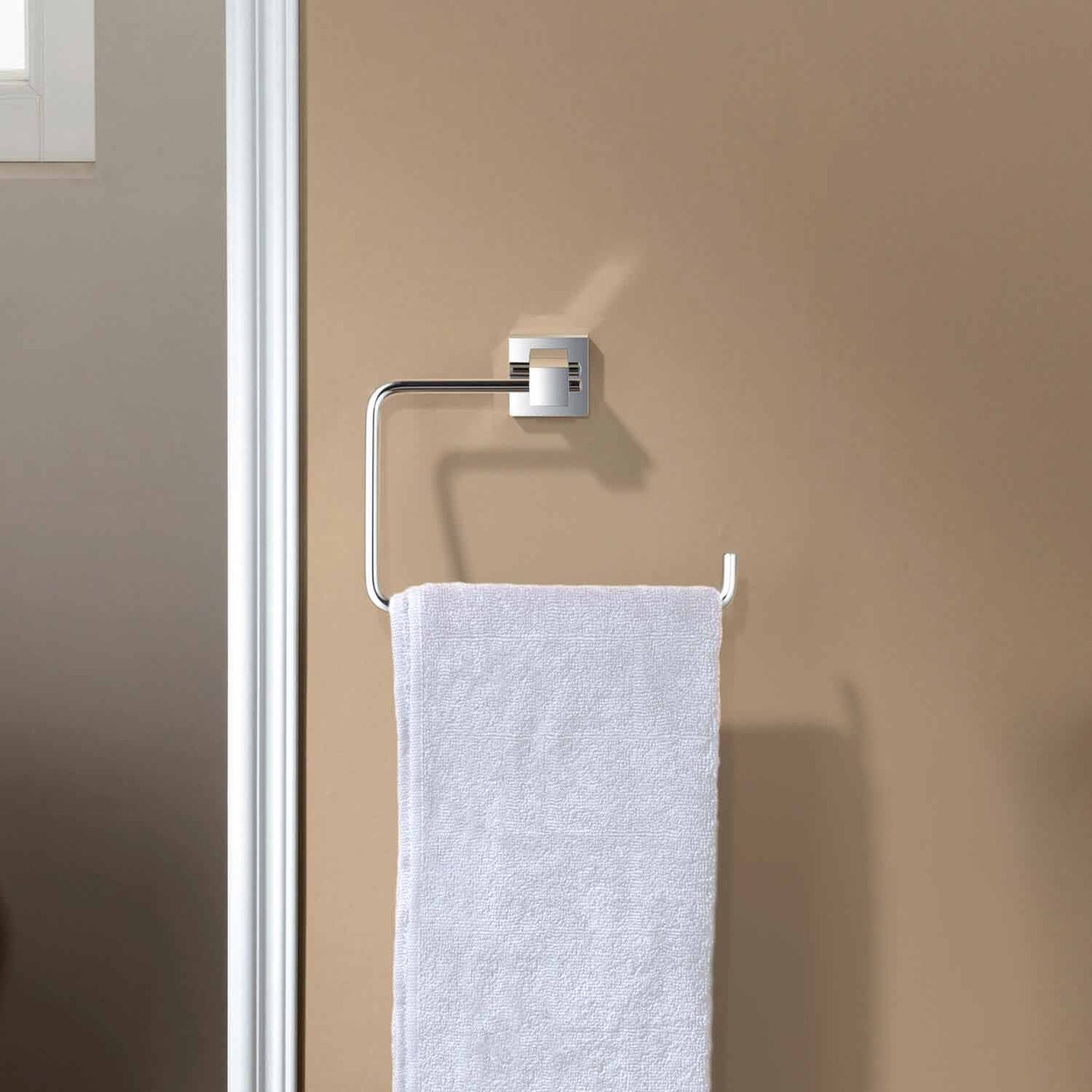 Elegant Heavy-Duty Brass Towel Ring AA010250