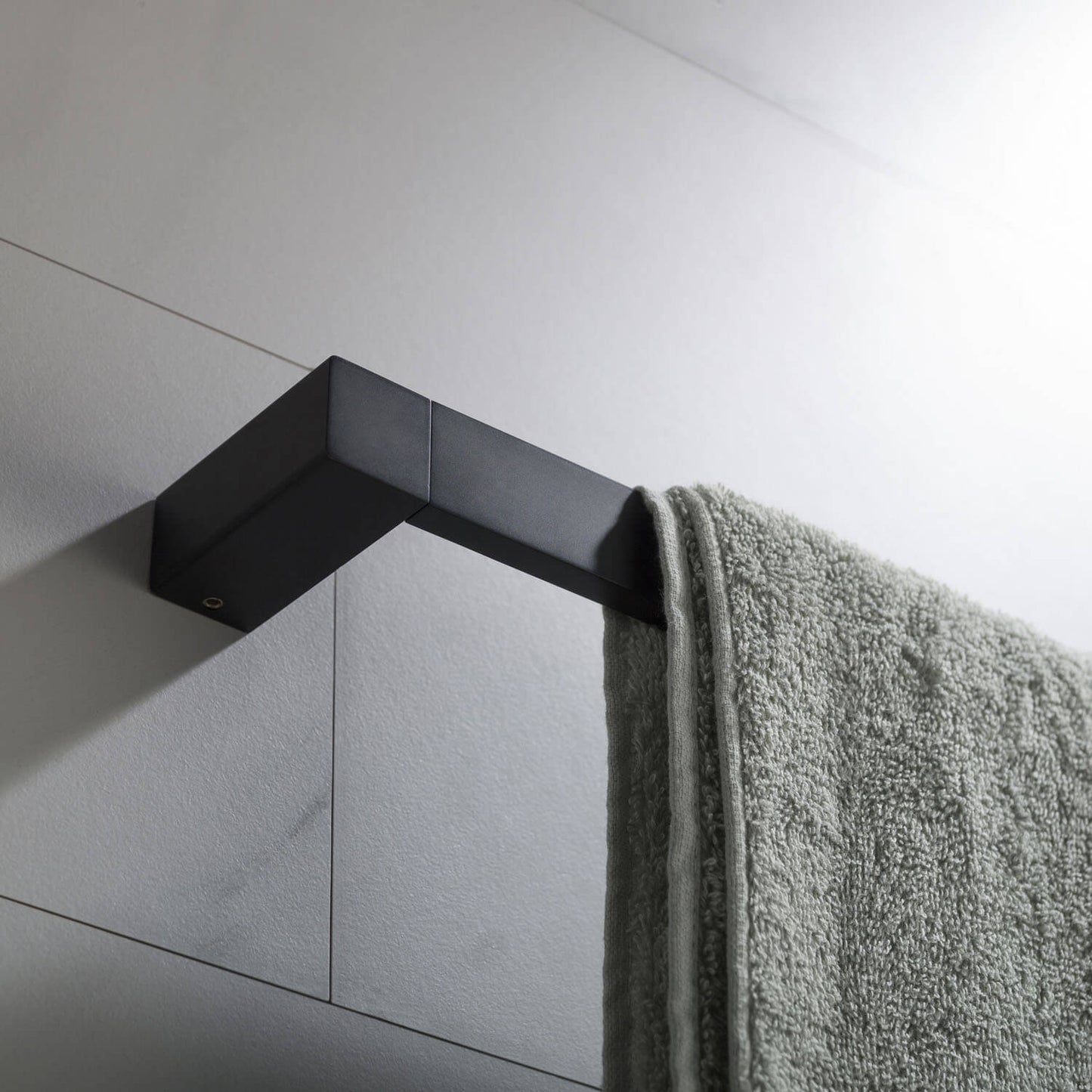 Single Brass Towel Rail – Luxury Design AA120053
