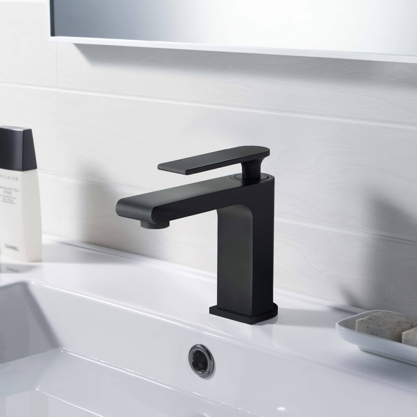 Elate Single handle basin mixer AT020011