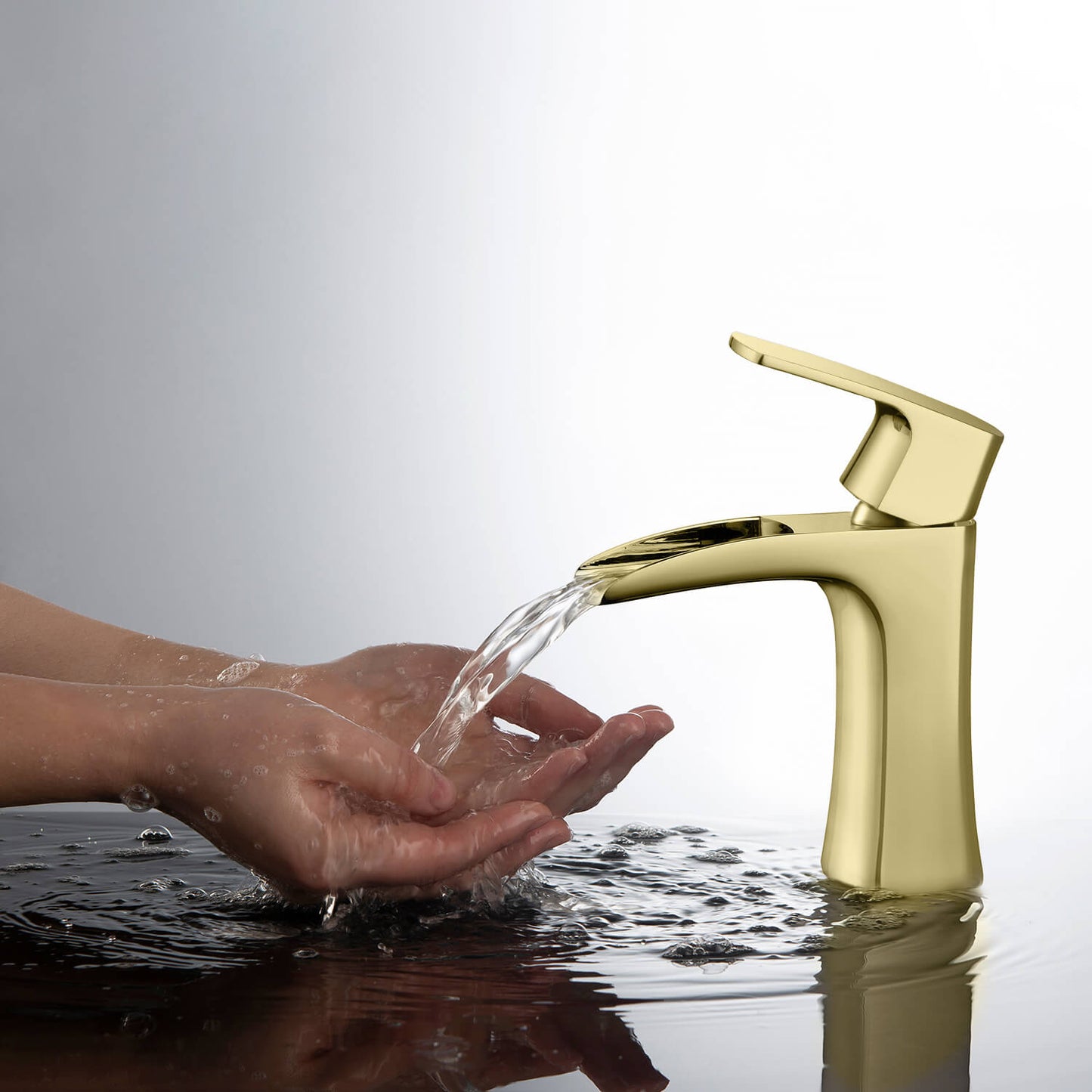 Cascade Single hole basin faucet AT030011