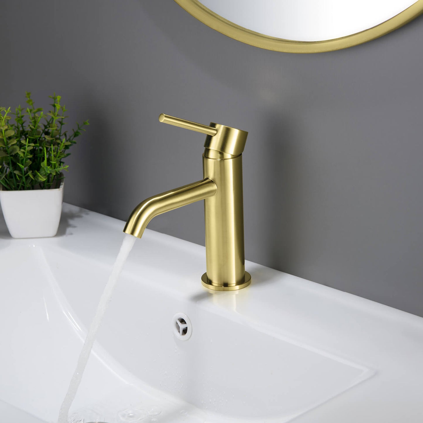 Circular Single hole basin faucet AT090011