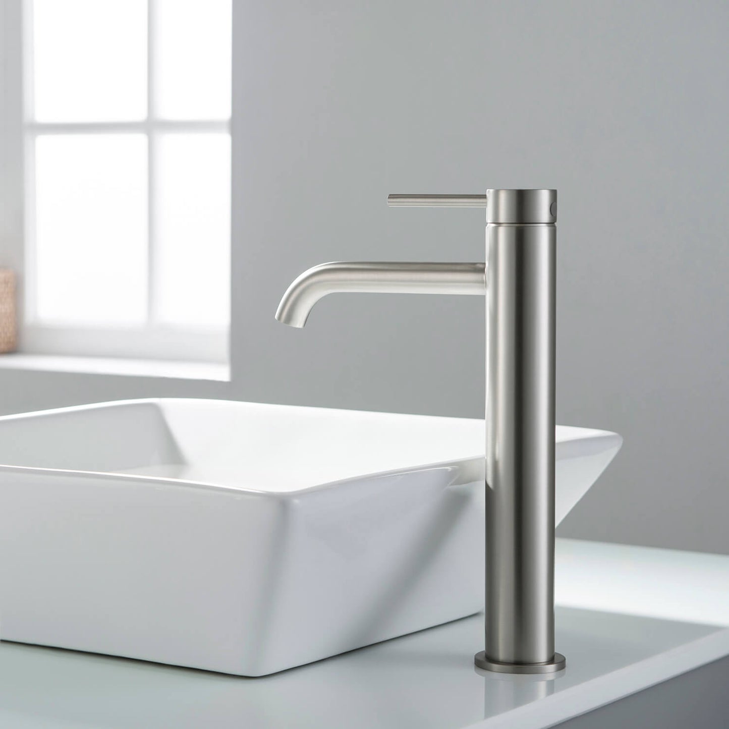 Circular Single hole vessel basin faucet AT090112