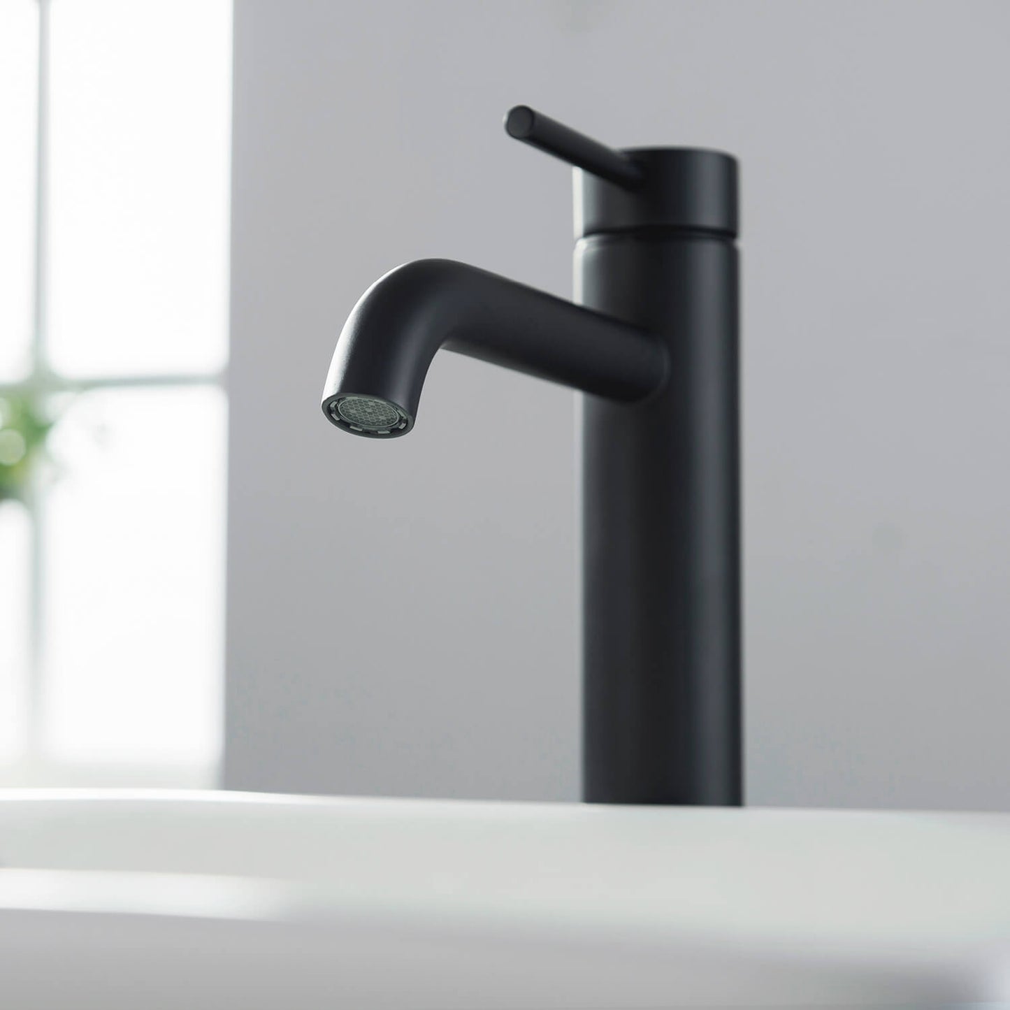 Circular Single hole vessel basin faucet AT090112
