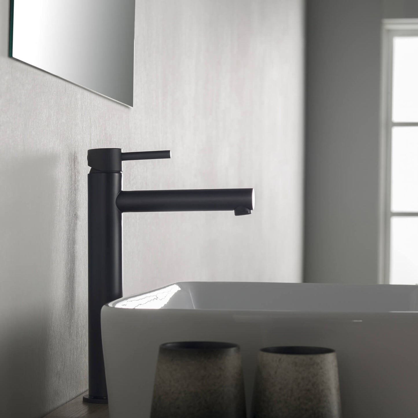 Circular Single hole vessel basin faucet AT090212