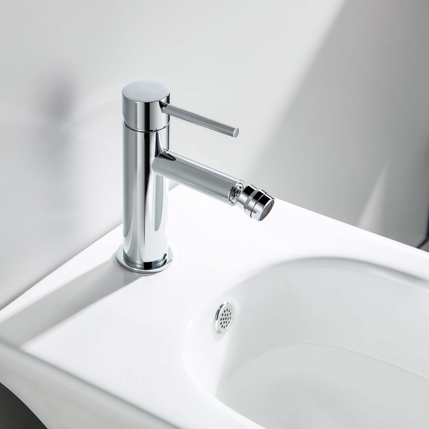 Circular Single Hole Bidet faucet AT090231