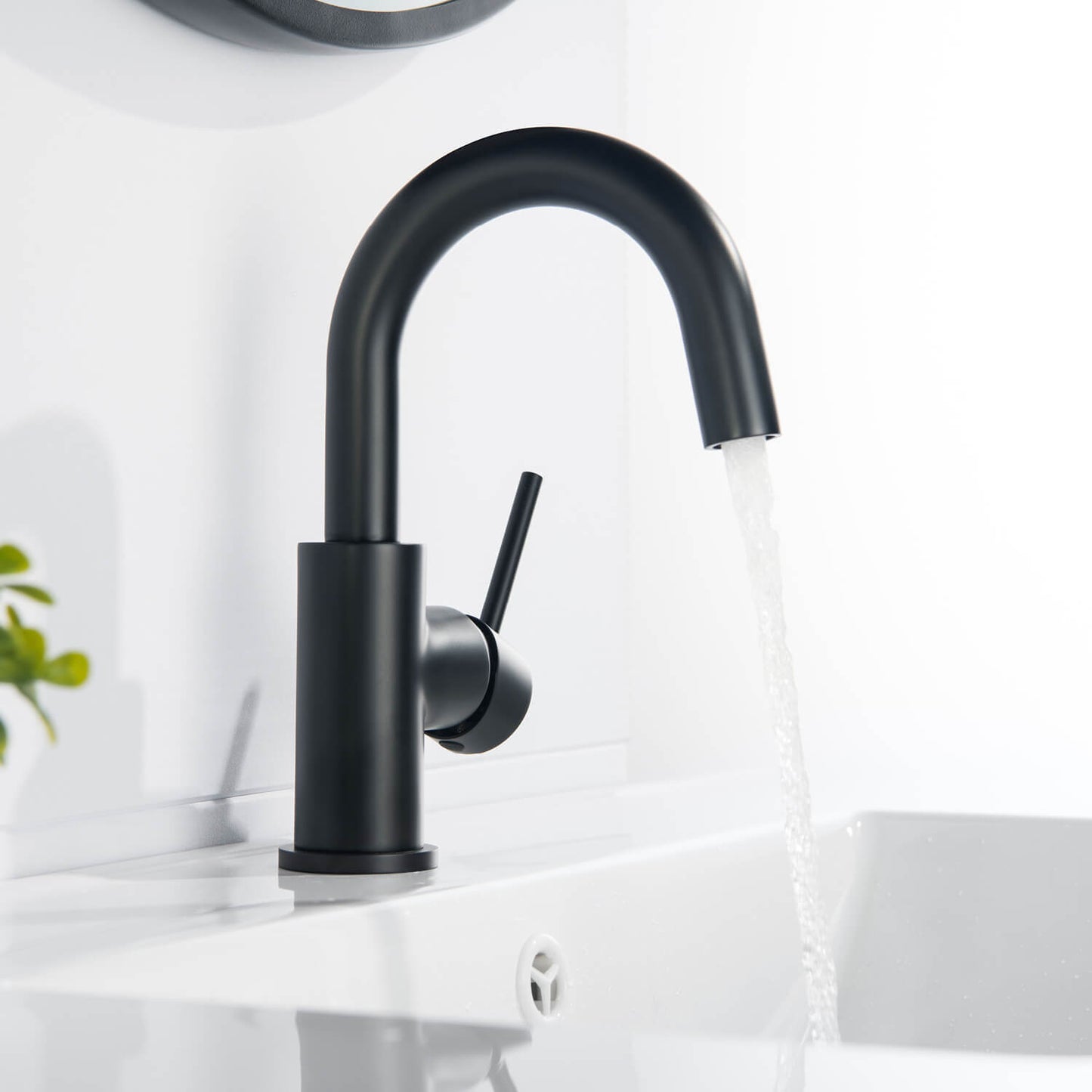 Circular Single hole basin faucet AT090311
