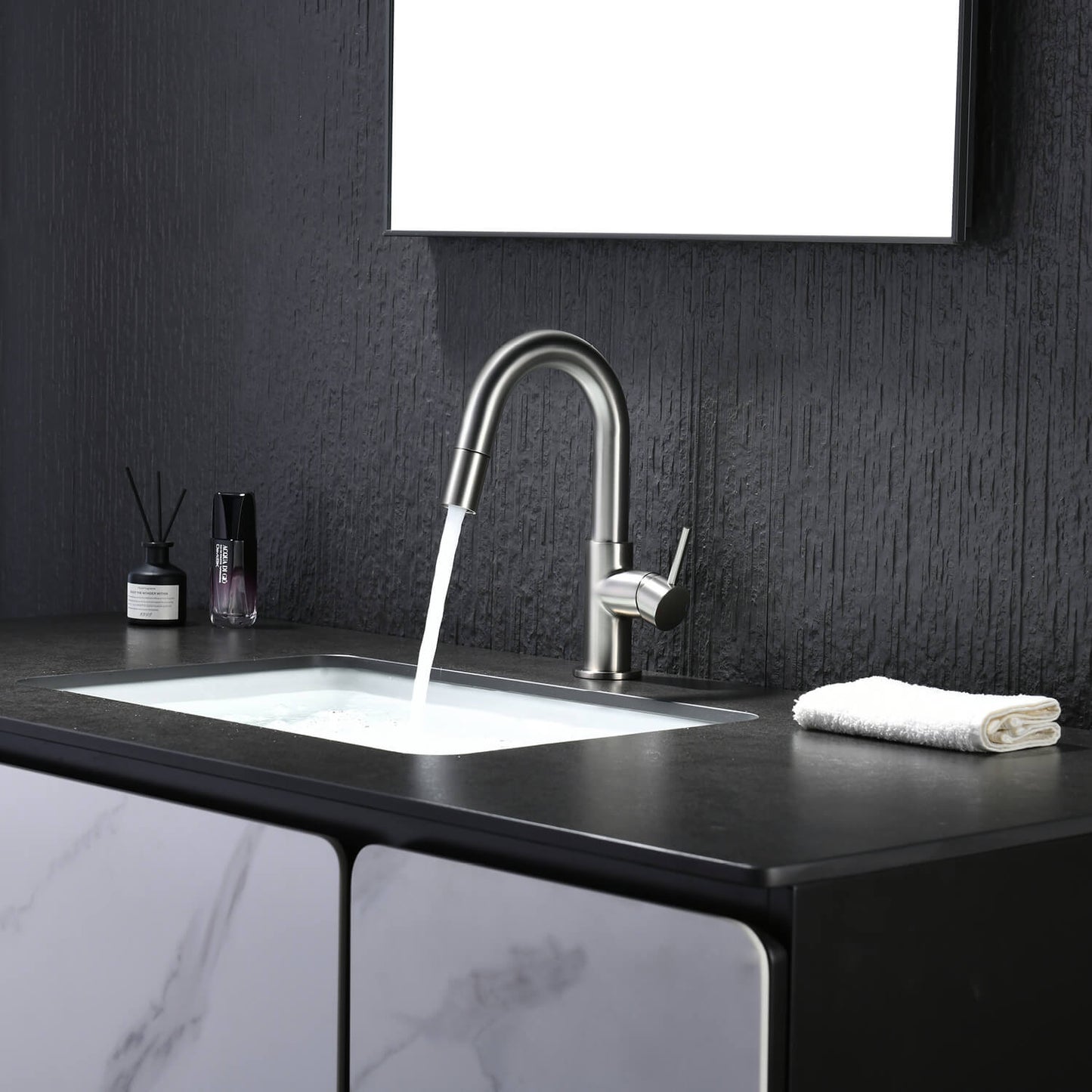 Aquavit Circular Series Pull Out Bathroom Faucet Magnetic Docking Lead Free Brass AT090811