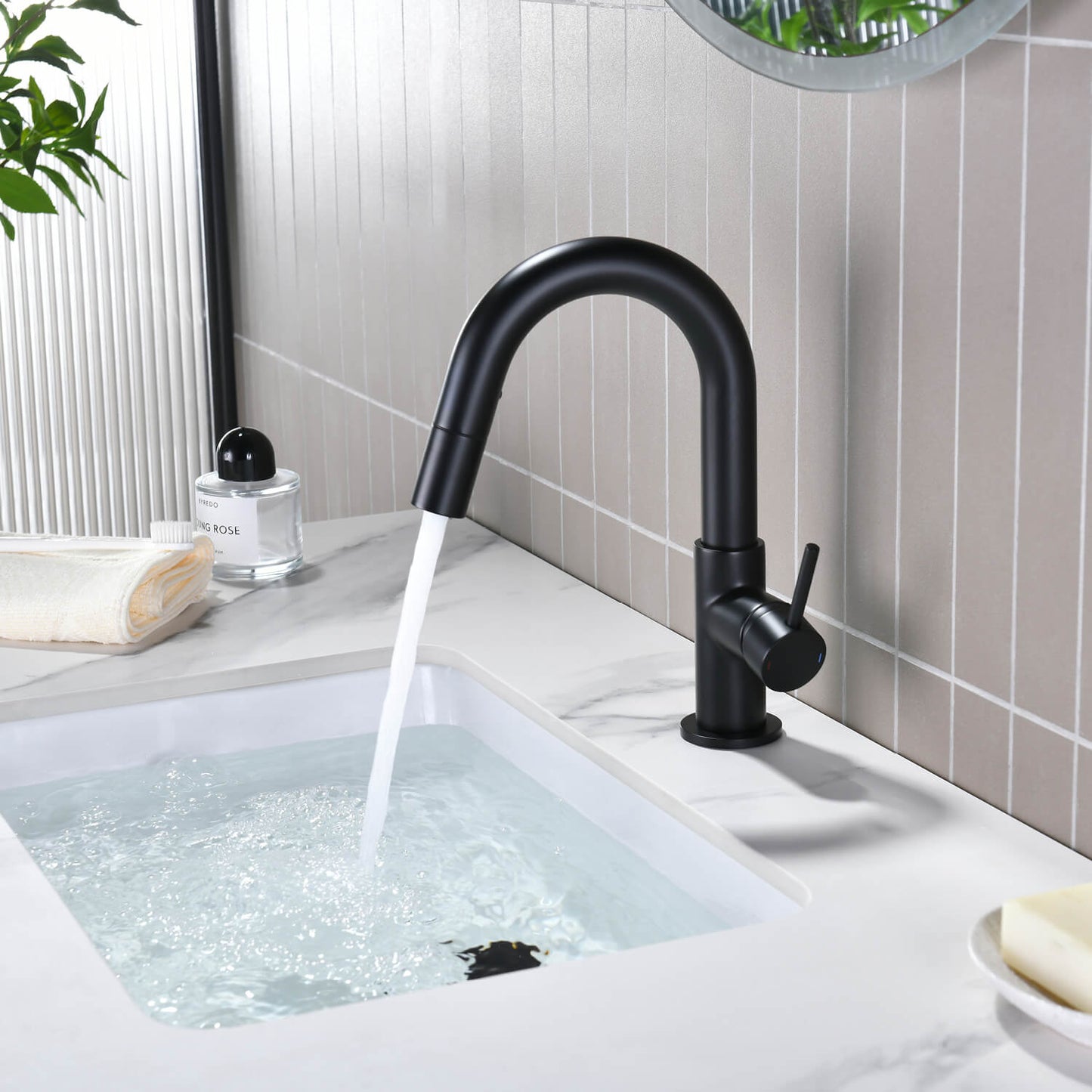 Aquavit Circular Series Pull Out Bathroom Faucet Magnetic Docking Lead Free Brass AT090811