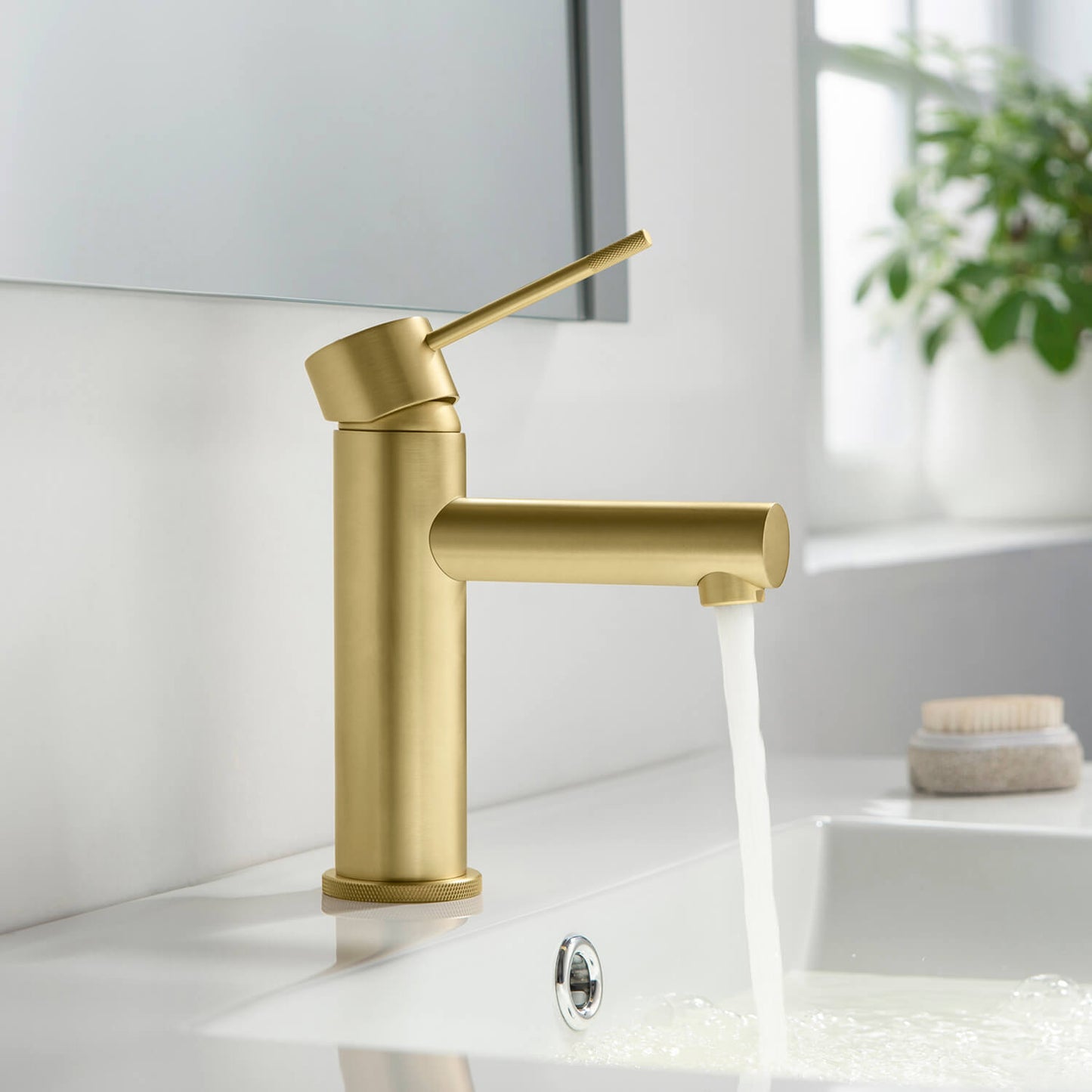 Circular Single hole basin faucet AT100211