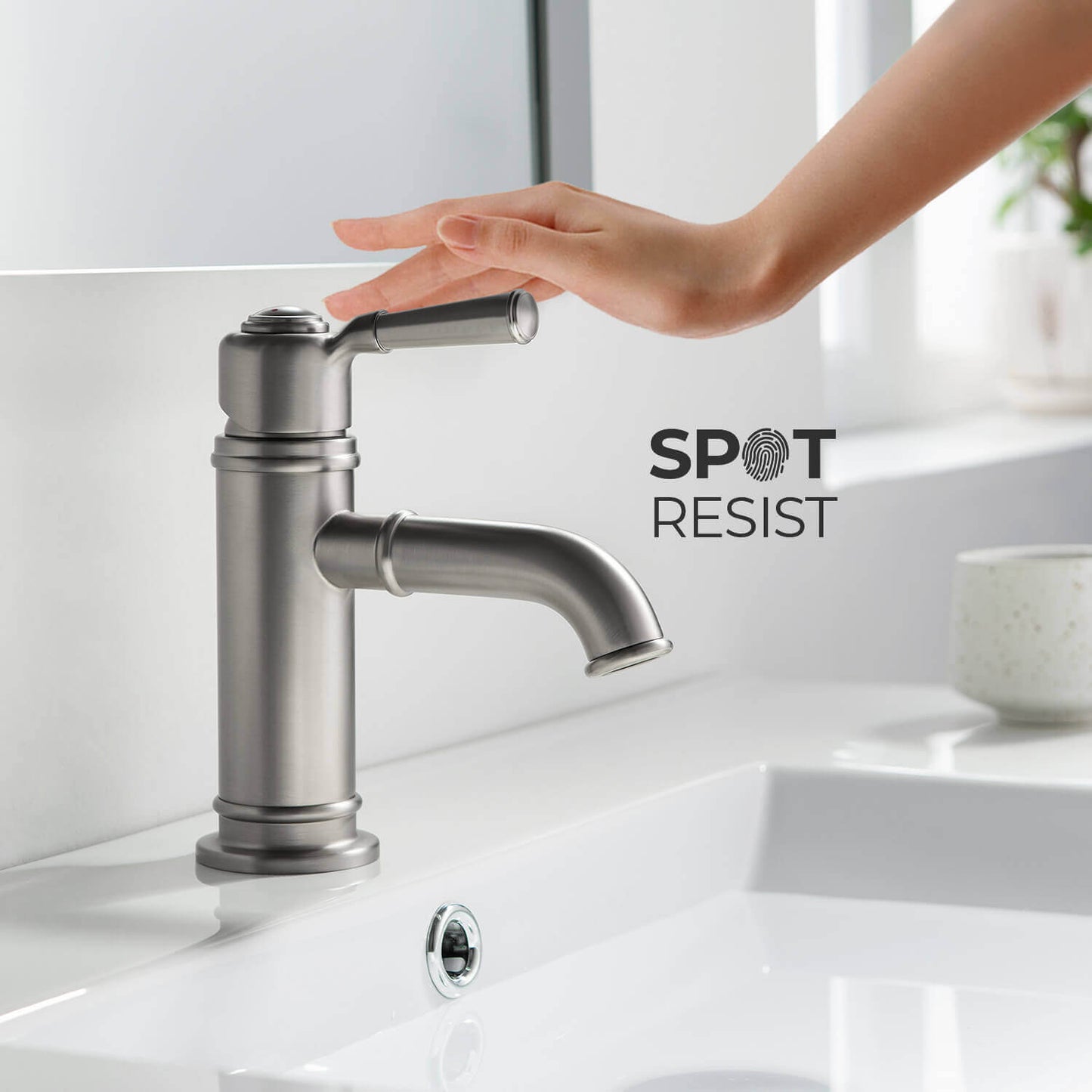 Victoria Single hole basin faucet AT150011