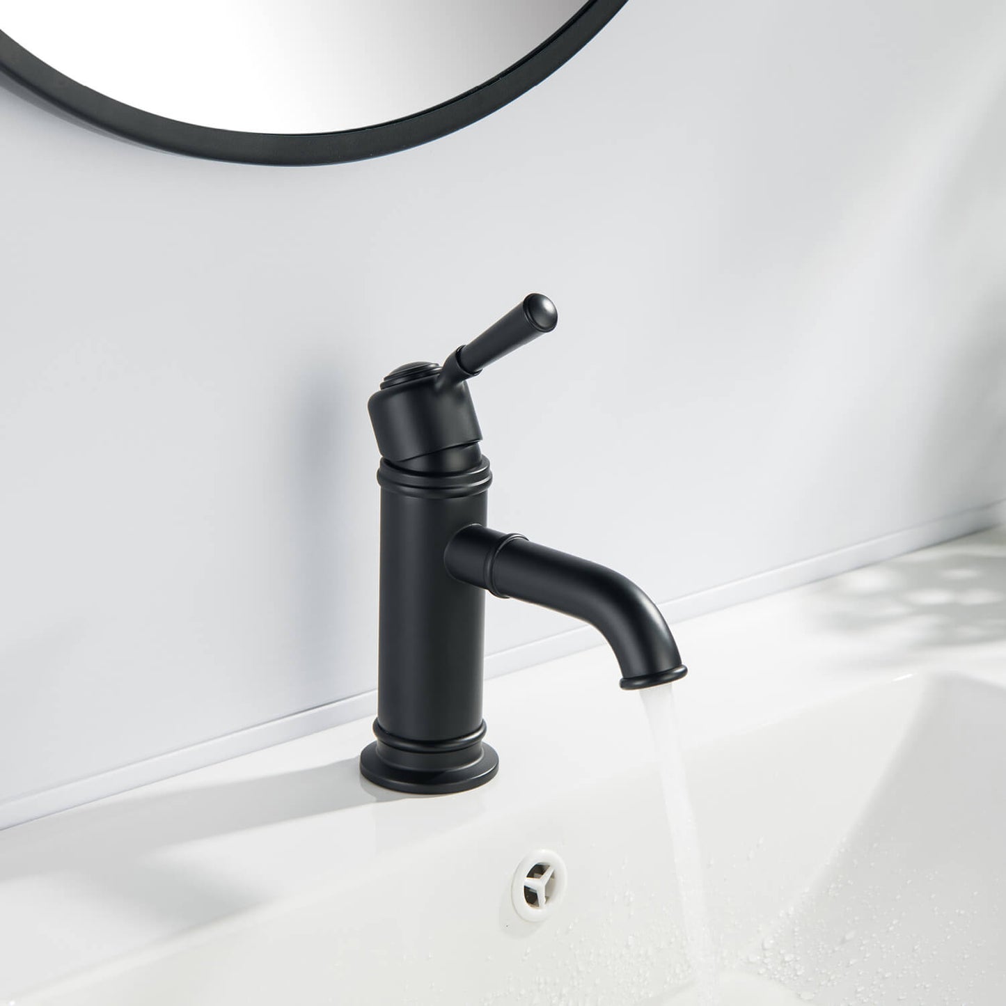 Victoria Single hole basin faucet AT150011