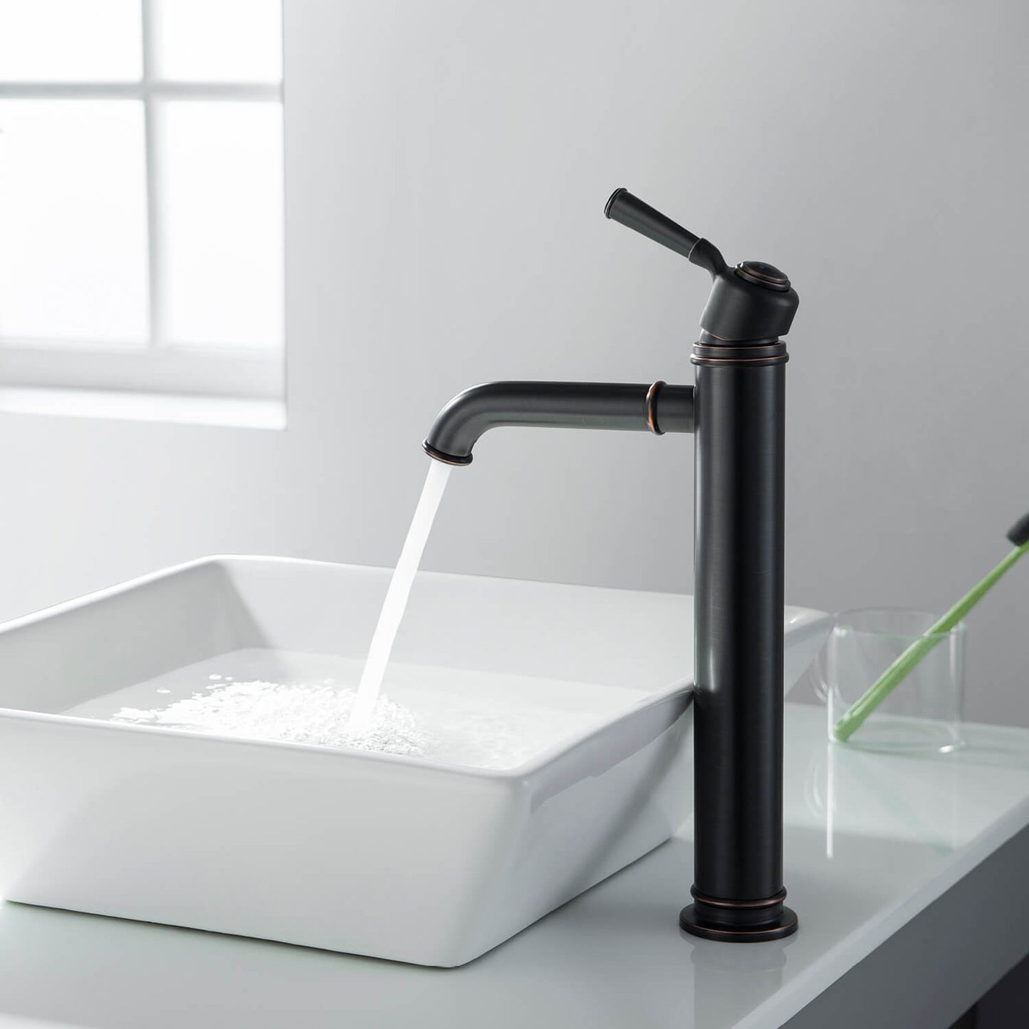 Victoria Single hole vessel faucet AT150013