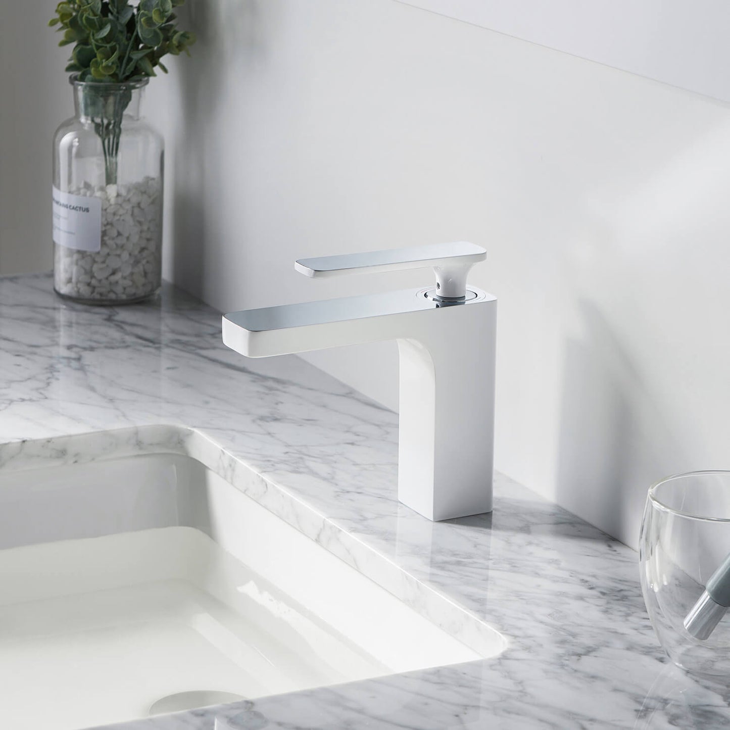 Apple single handle basin faucet c