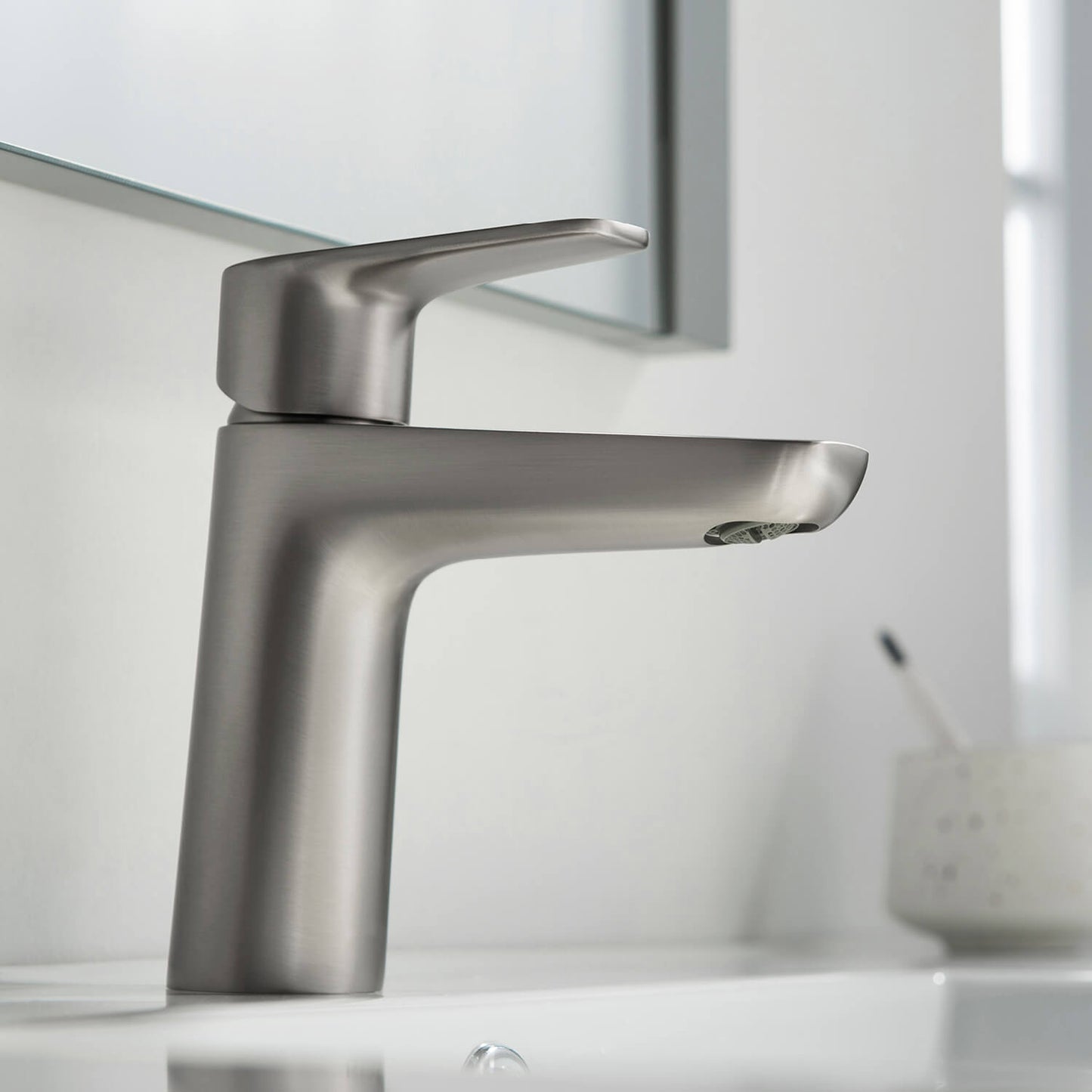 Harmony single handle basin faucet AT220011