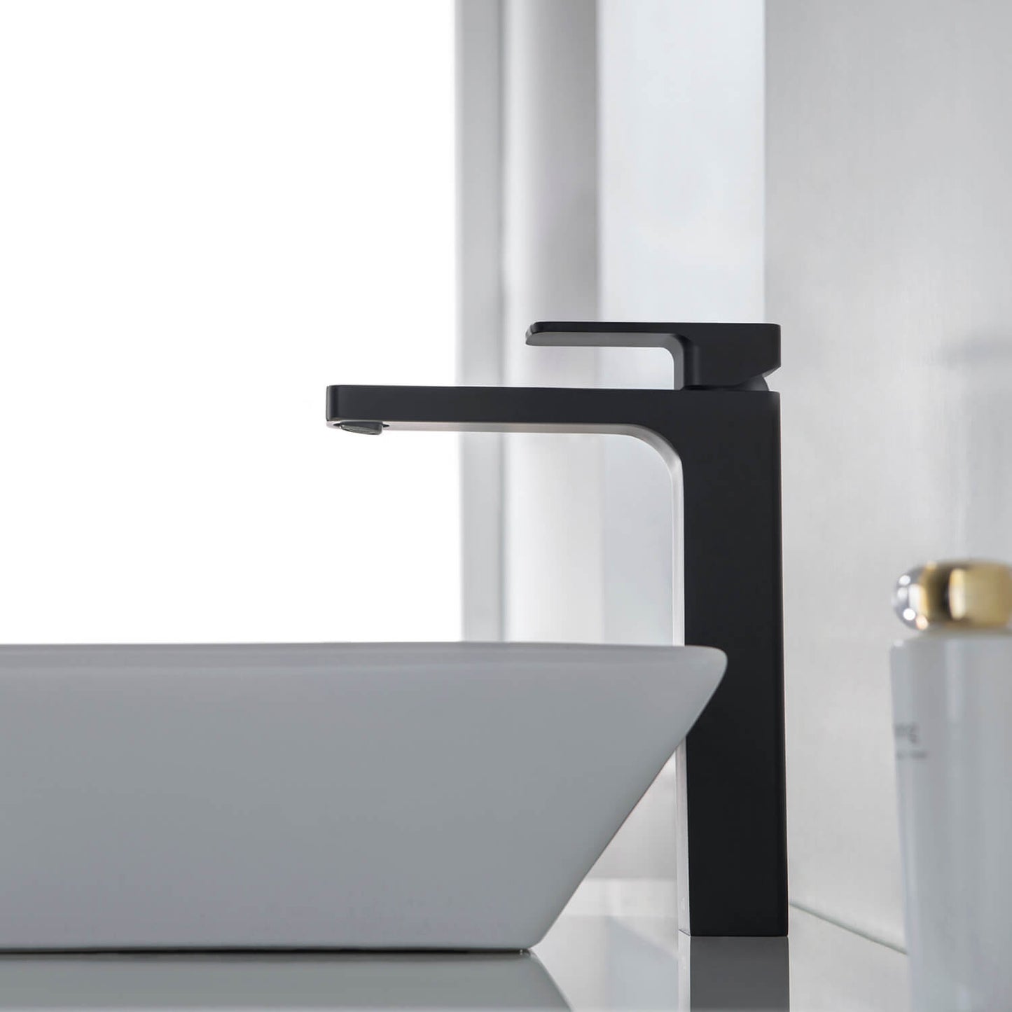 Infinity Single hole vessel basin faucet AT240012