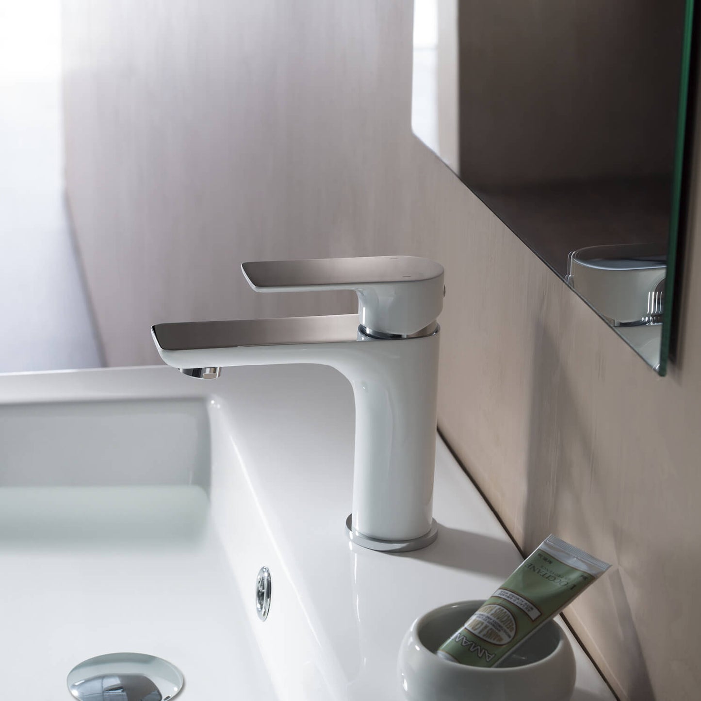 Vision single handle basin faucet AT250011