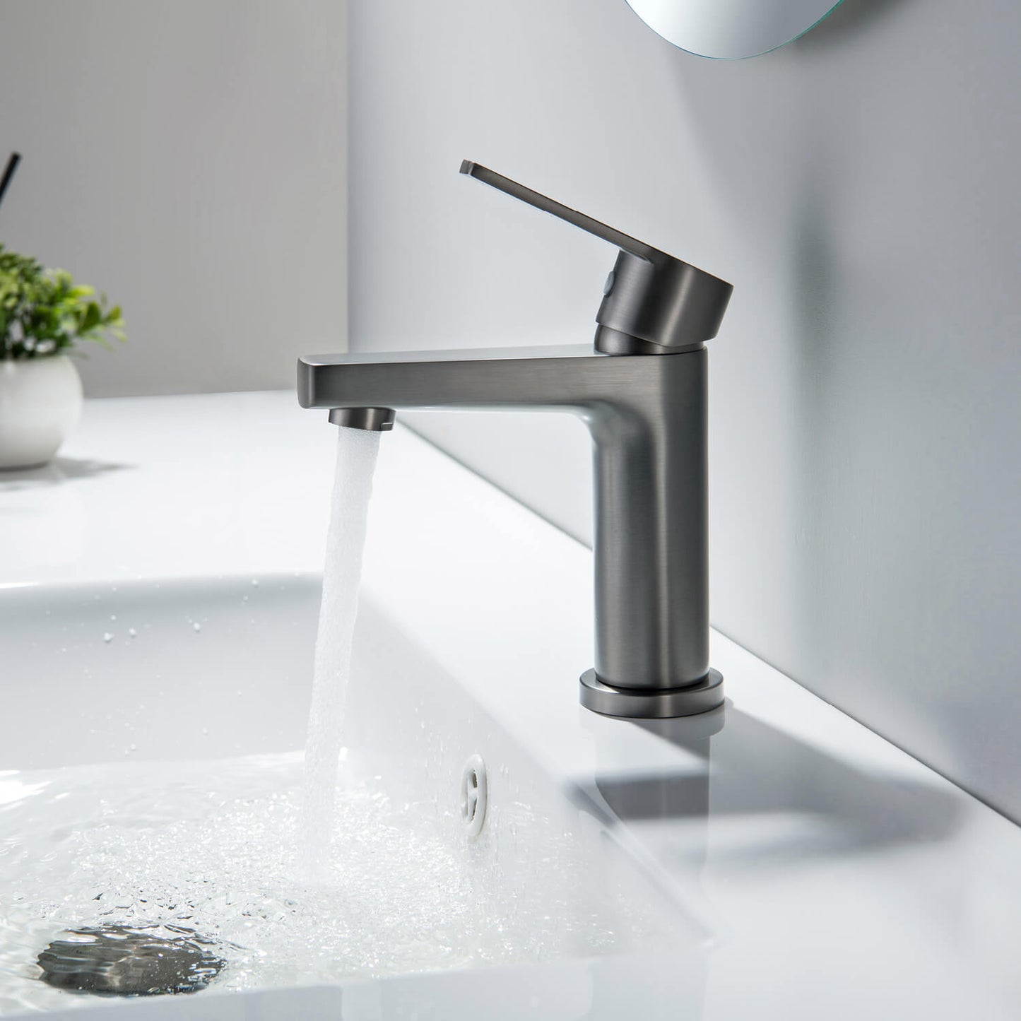 Aquavit Sense single handle basin mixer AT421100