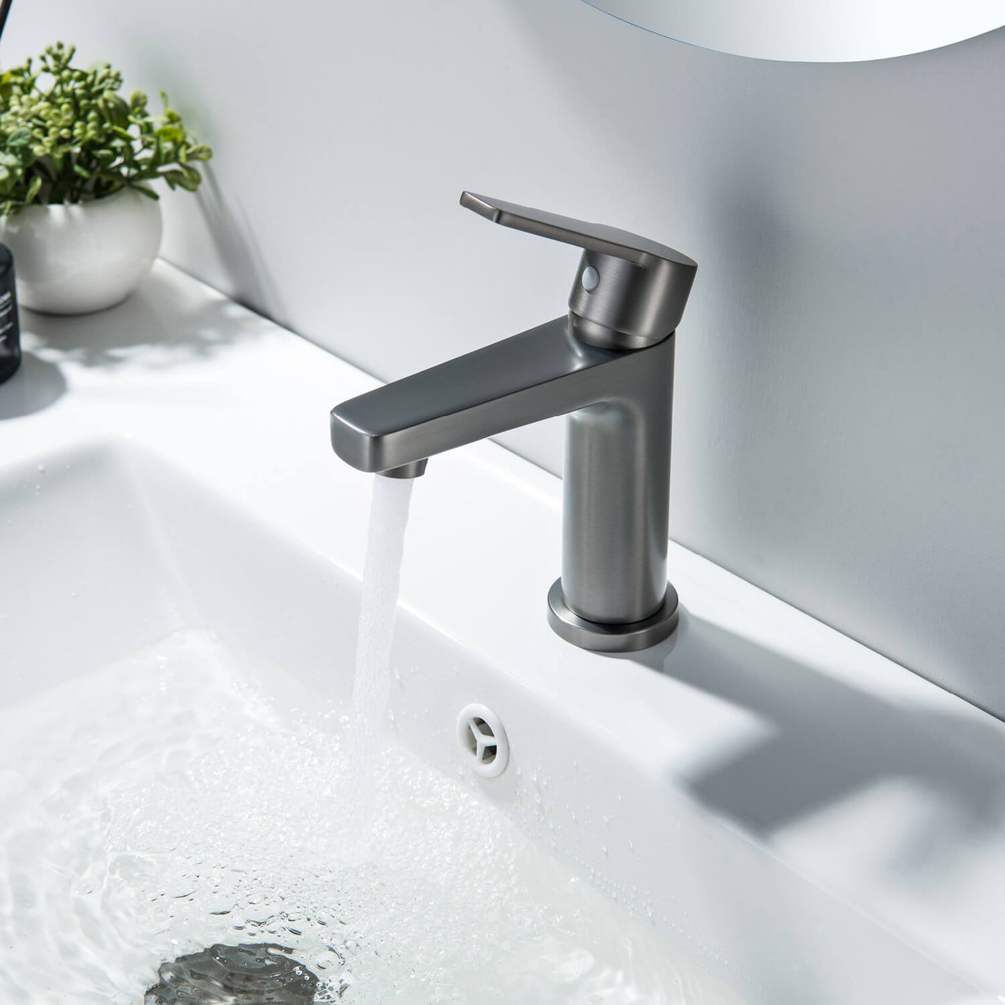 Aquavit Sense single handle basin mixer AT421100