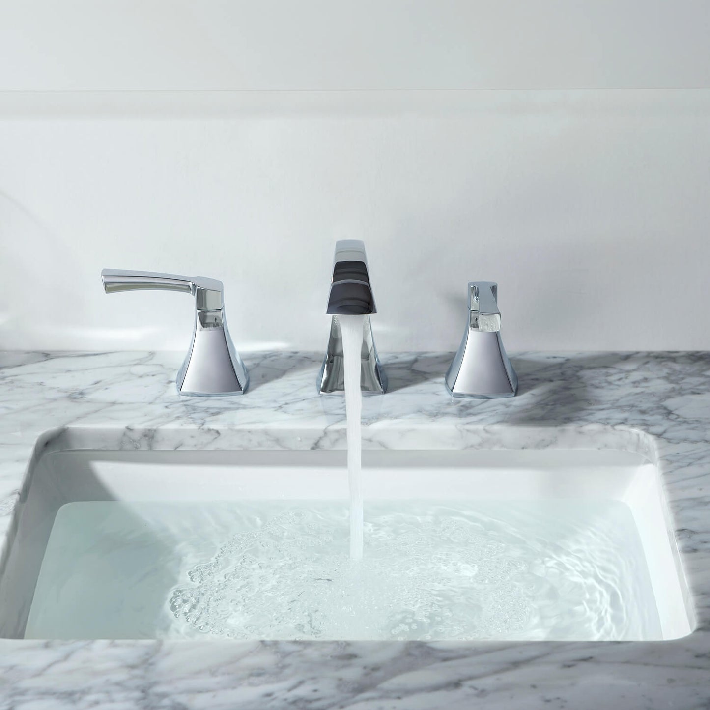 Aquavit Premium Three-Hole Basin Mixer Faucet in Solid Brass AT460014
