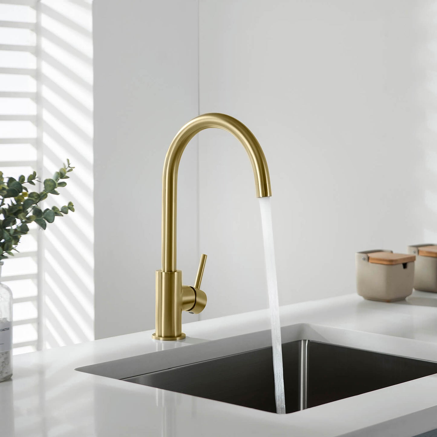 Modern Single Handle Kitchen Faucet with 360° Swivel Spout for Easy Use KF10001