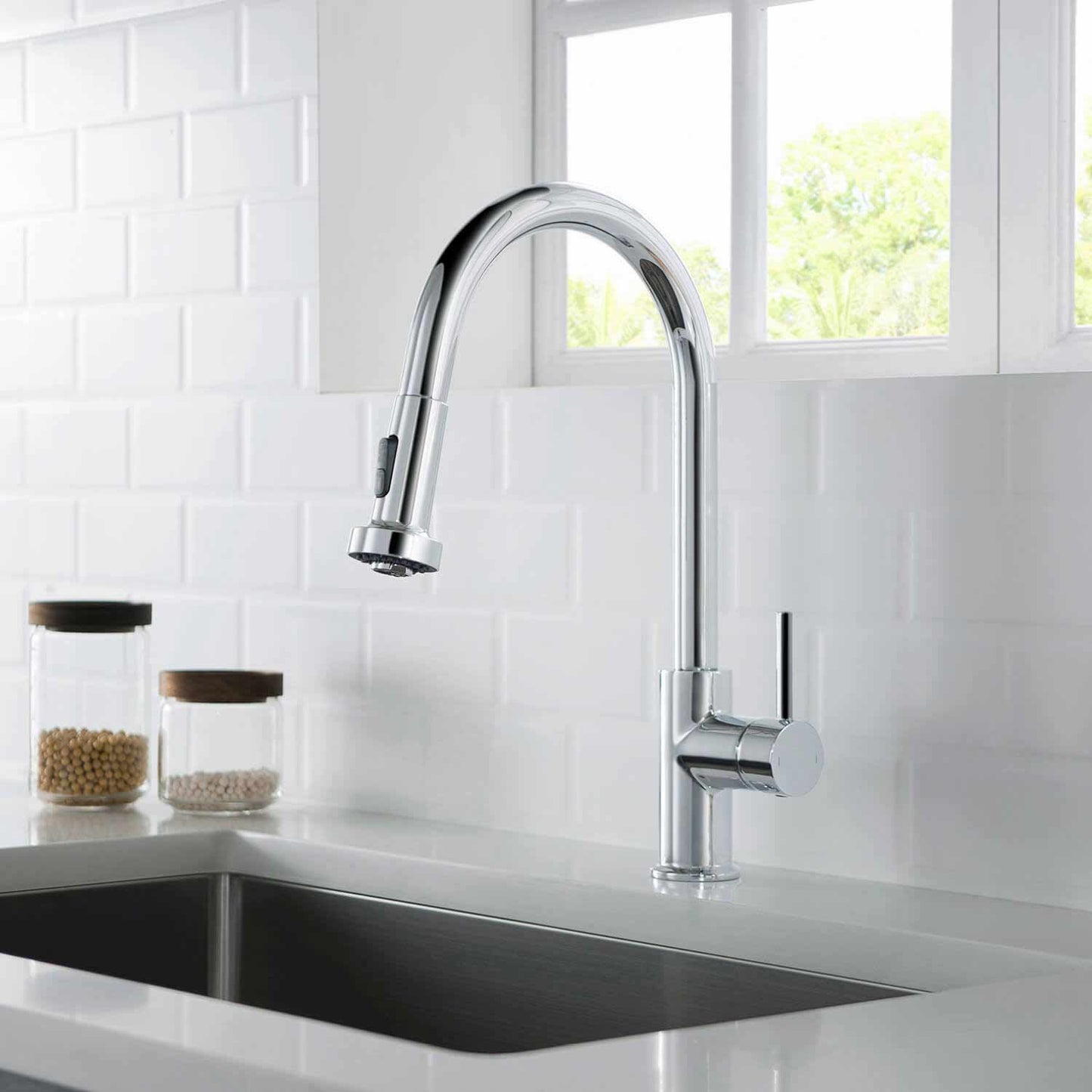Durable Pull-Down Faucet for Kitchens KF10102