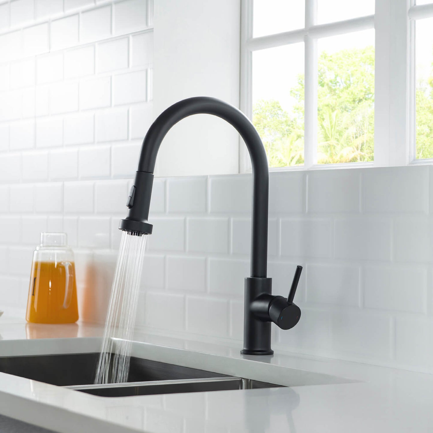 Durable Pull-Down Faucet for Kitchens KF10102