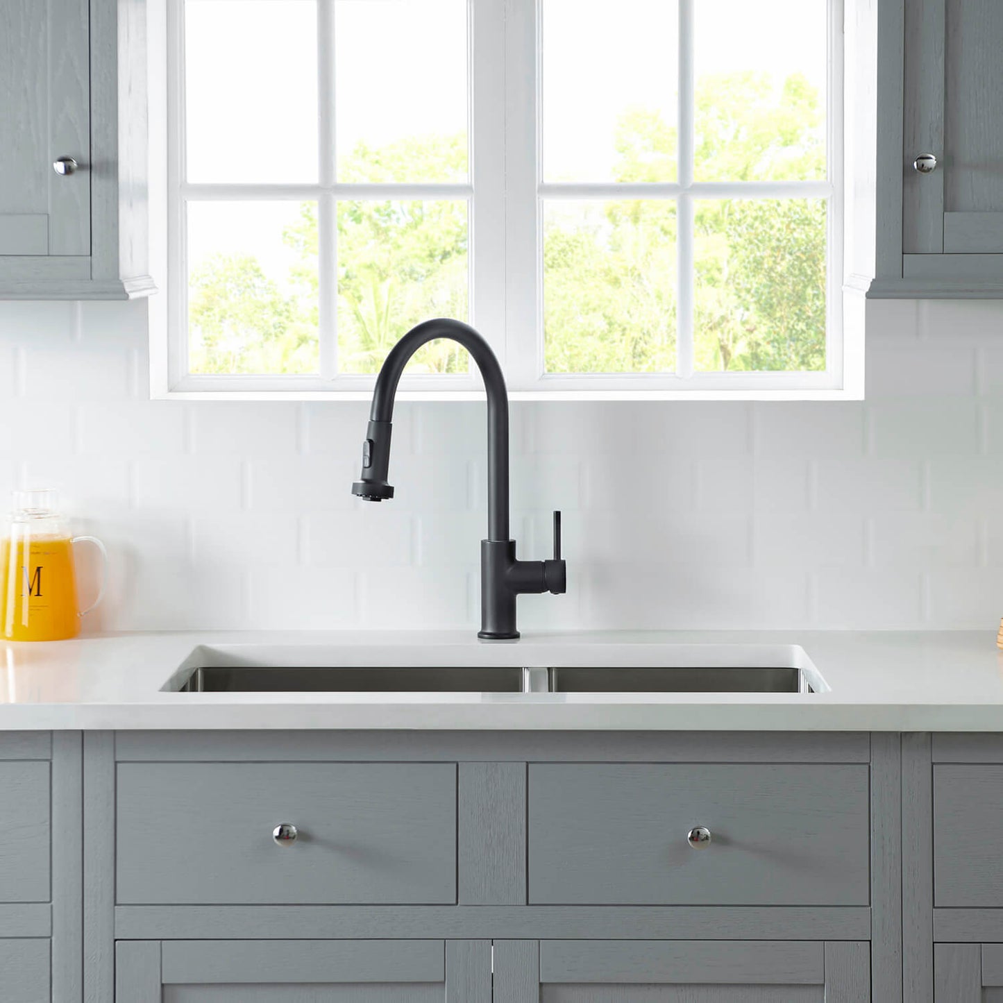 Durable Pull-Down Faucet for Kitchens KF10102