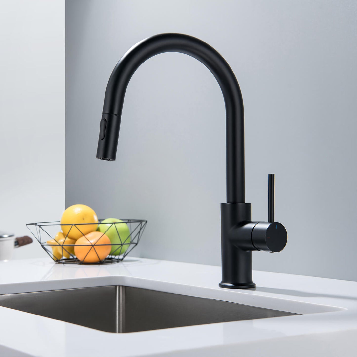 Modern Brass Kitchen Faucet with Pull-Out Hose KF10104
