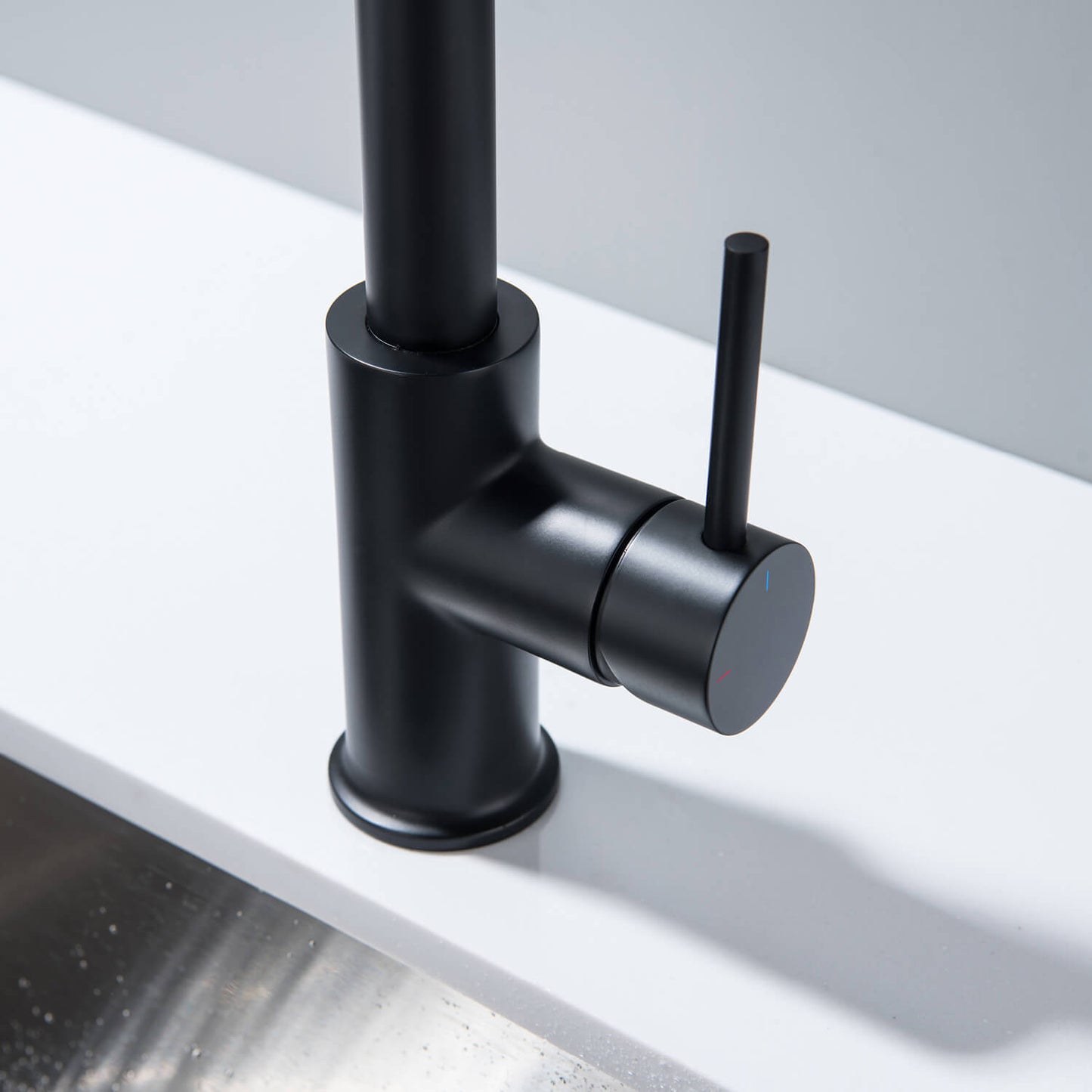 Modern Brass Kitchen Faucet with Pull-Out Hose KF10104