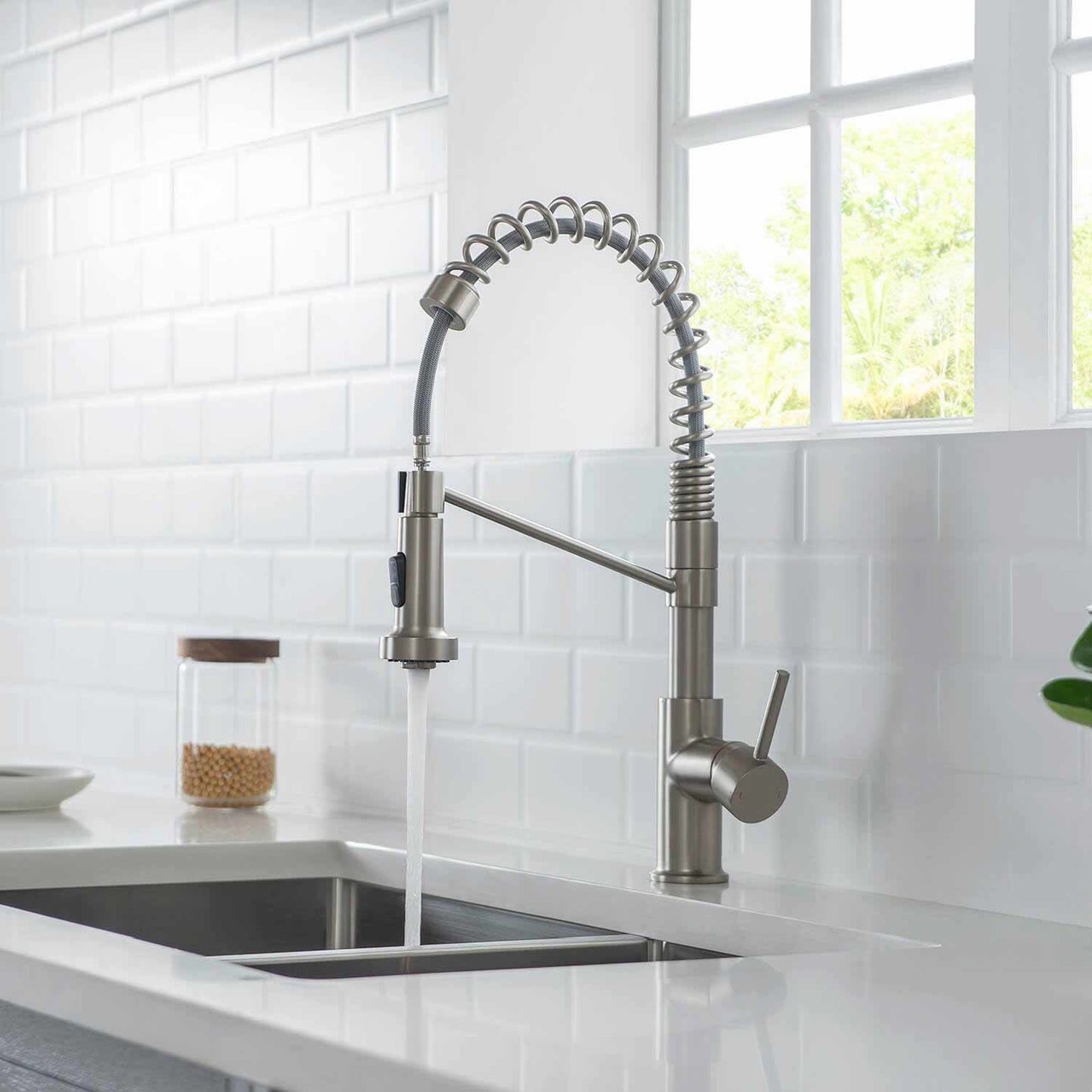 Aquavit Single handle pull down kitchen faucet with spring KF10203