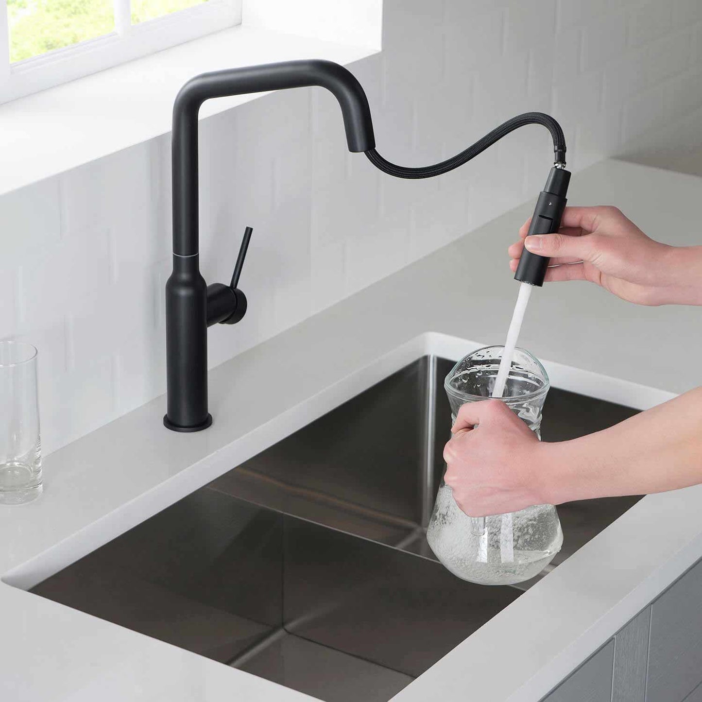 Modern Kitchen Faucet with 360° Swivel Spout and Artistic Vase Design KF12102