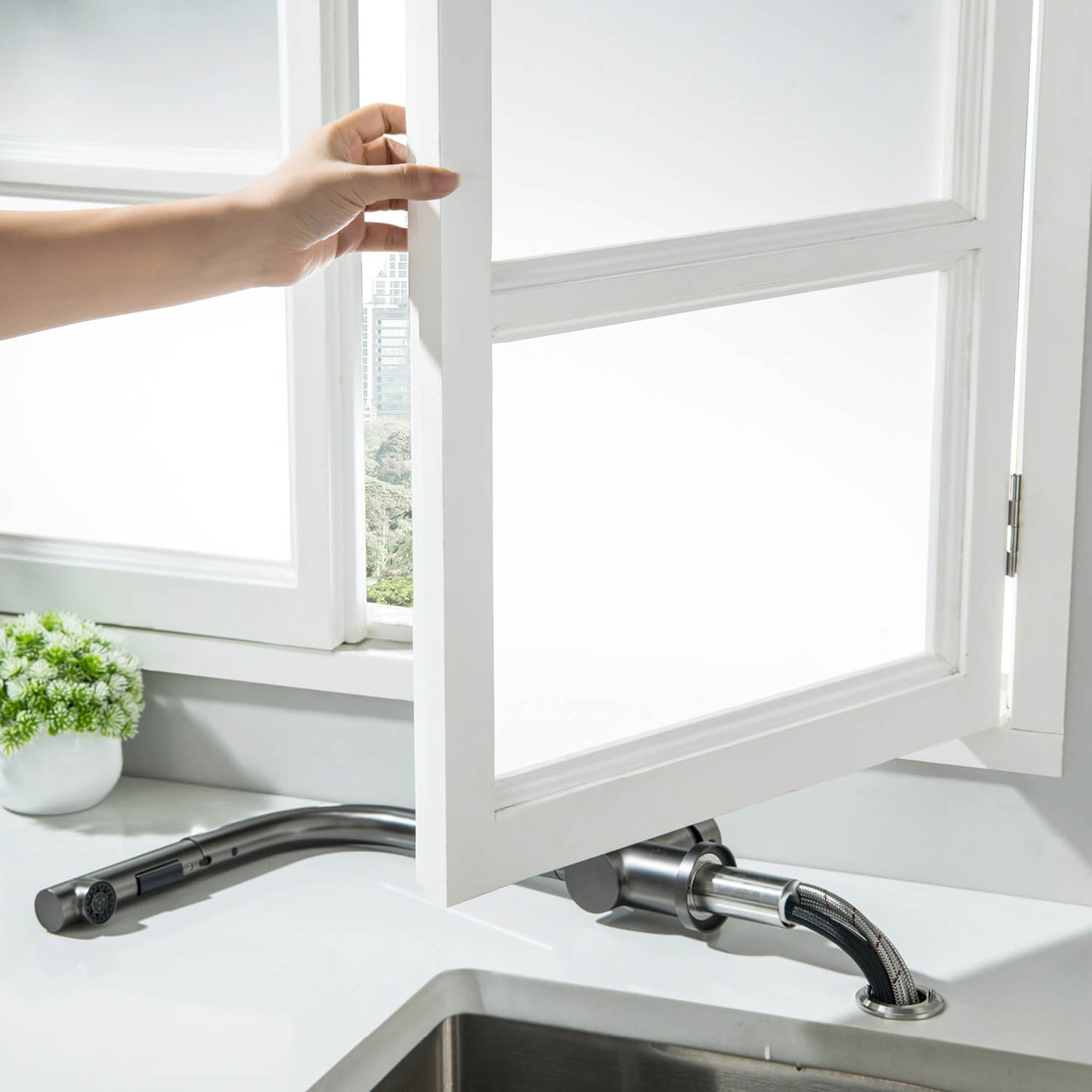 Aquavit Arcus Fold-Down Pull-Out Kitchen Faucet KF13110