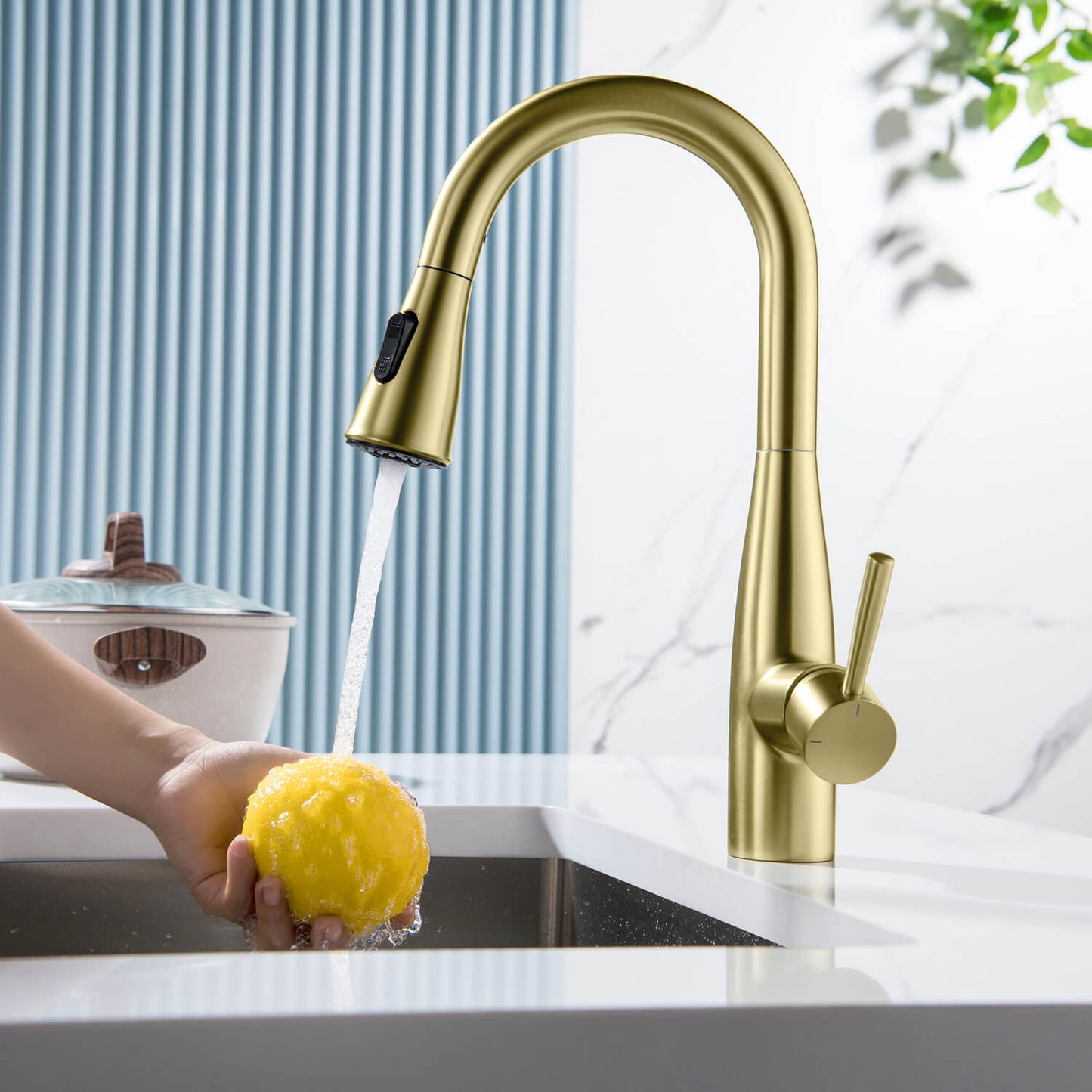 Aquavit Sleek Brass Kitchen Faucet with 360° Swivel Spout and Dual-Function Spray KF14102