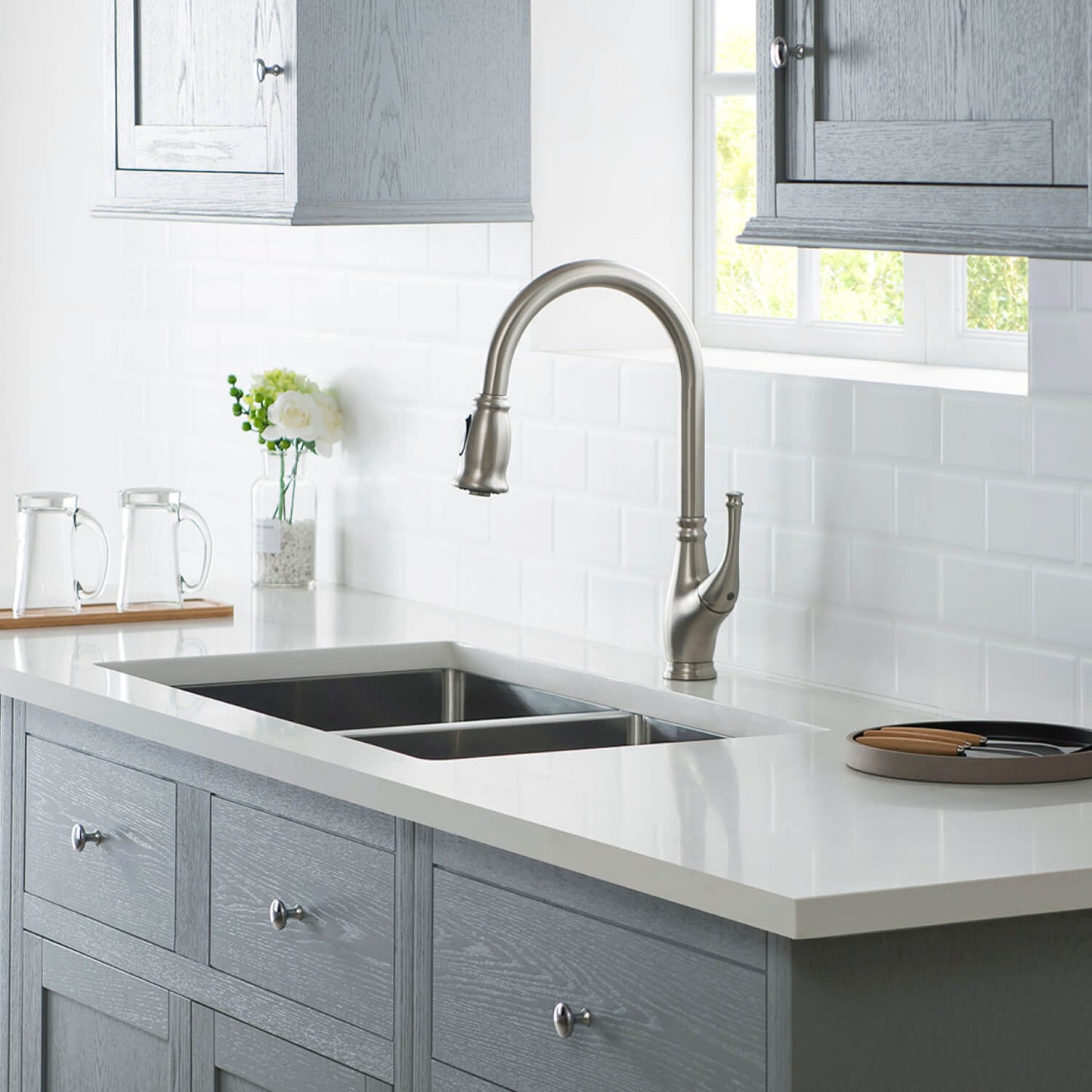 Aquavit Vintage Kitchen Faucet with Transitional Design and Pull-Down Spray KF17101