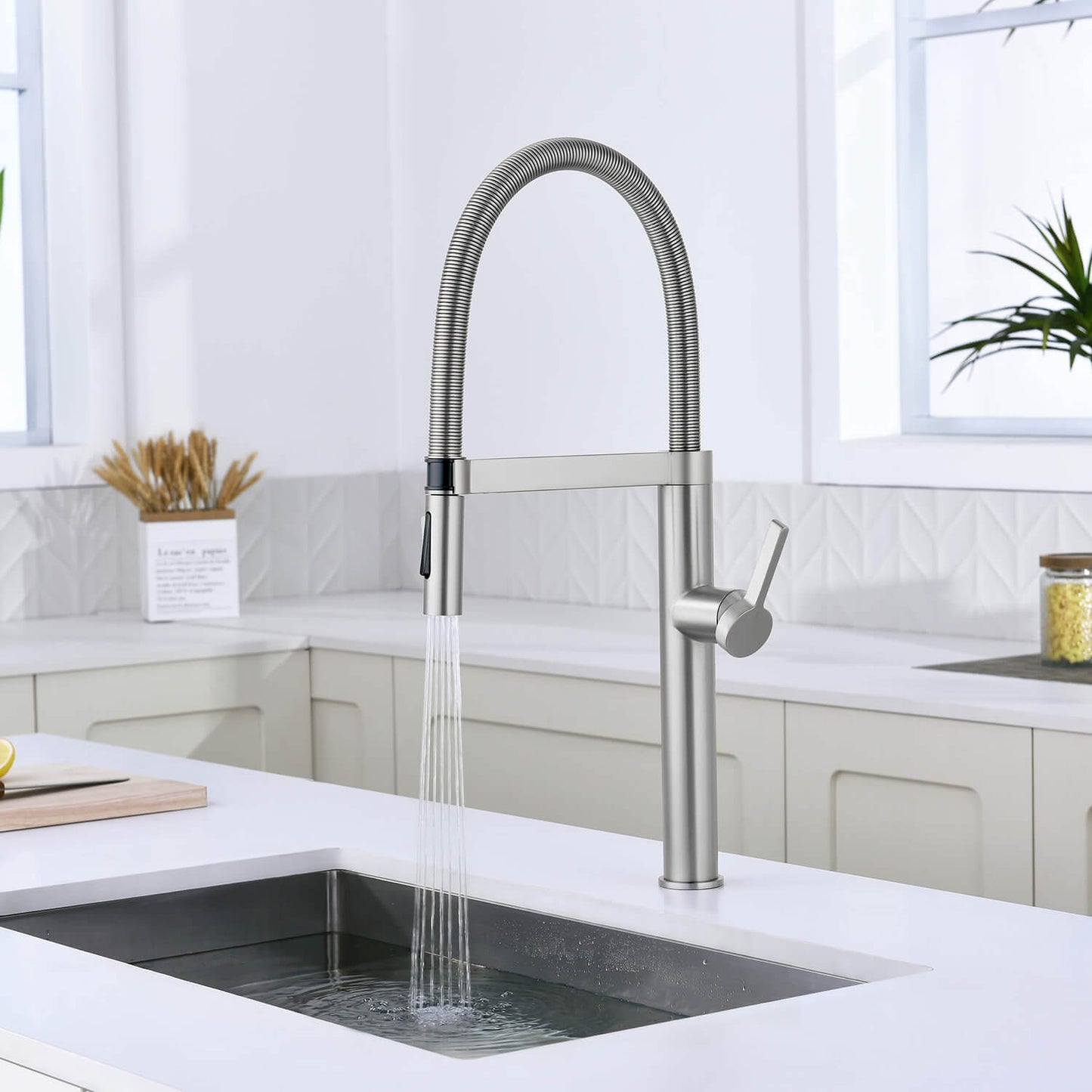 Aquavit Verte Single handle kitchen faucet with Pull out spring KF23201