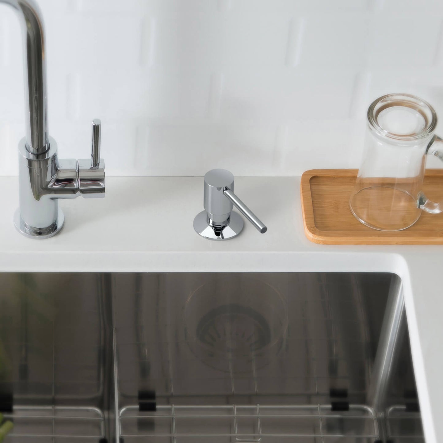 Durable Brass Kitchen Soap Dispenser with Top-Fill Design SD02